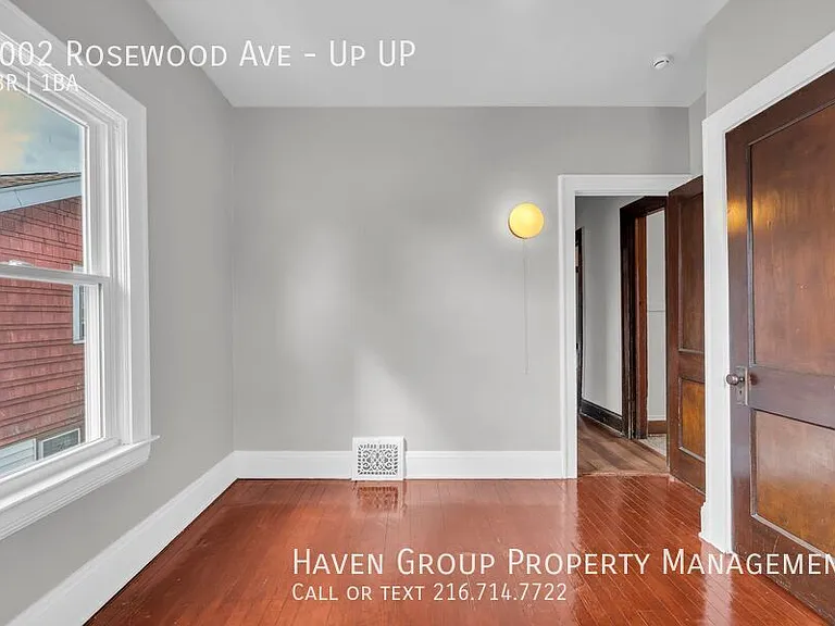 9002 Rosewood Ave #UP UP — Photo 14