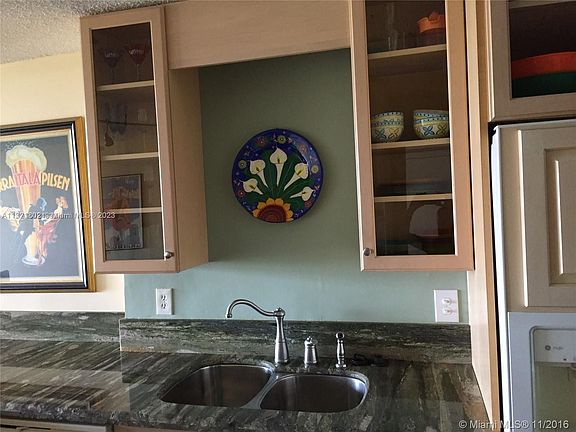 3rd image of 200 Leslie Dr APT 827