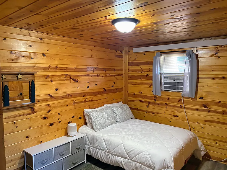 118 Spark St #LOWERUNIT2 — Photo 12