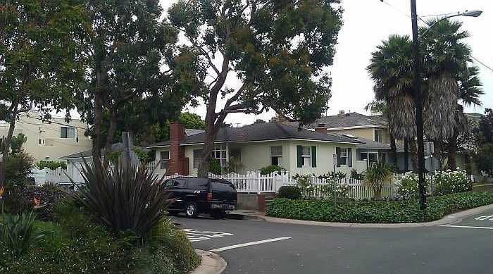 1st image of 1213 Elm Ave