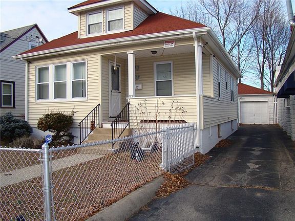 2nd image of 125 Eastwood Ave