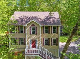 14 Holton Circle, Londonderry, NH 03053