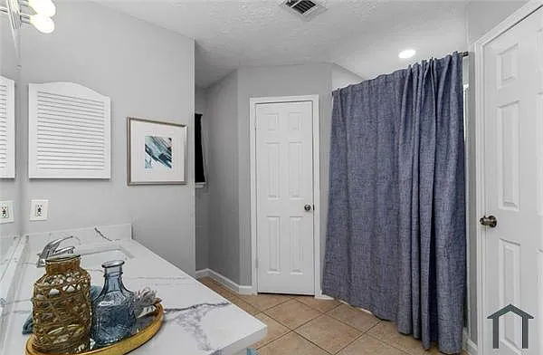 13103 Mills Bend St — Photo 11