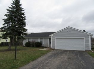 3600 Plymouth Ln, Island Lake, IL 60042