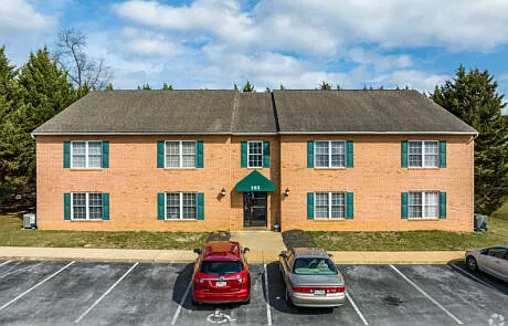 Spring Mills & Evergreen Apartments — Photo 4