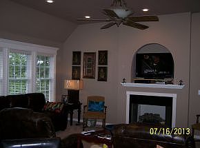 3rd image of 2105 Whipporwill Dr