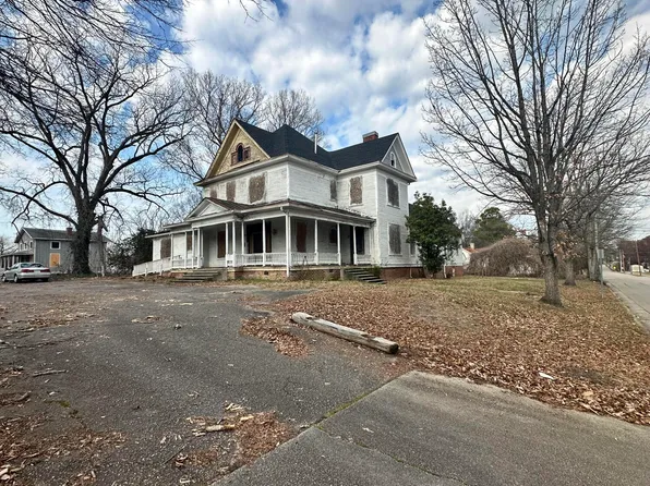 108 Gold St E, Wilson, NC 27893