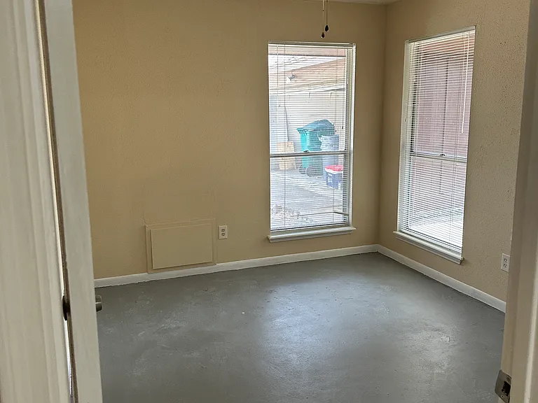 21711 Meadowhill Dr — Photo 24