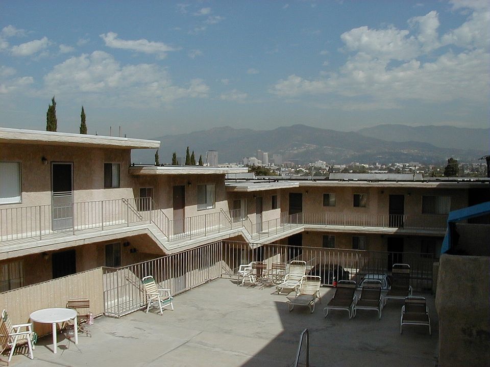 1st image of 518 E Cypress St APT 23