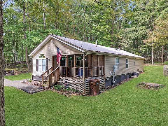 3rd image of 128 Carribean Rd