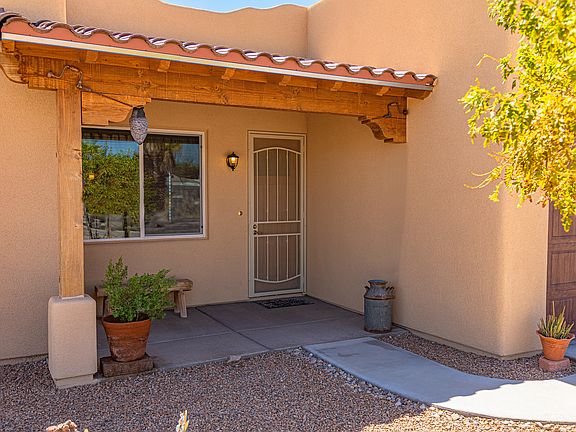 3rd image of 2181 Quartzite Ln