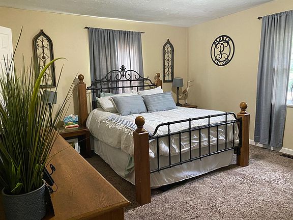 3rd image of 1451 Windsong Ct