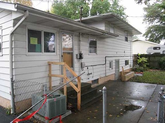 3rd image of 4631 Healy Dr