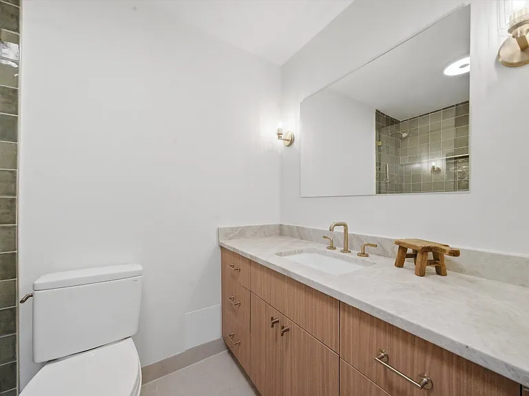 1560 N Sandburg Ter #1210J — Photo 13
