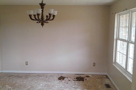 5th image of 4868 Long Dr