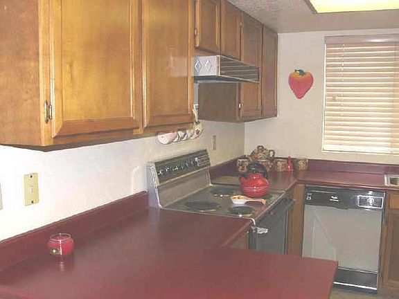 4th image of 1905 E UNIVERSITY Drive #204