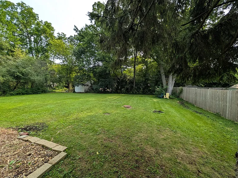 37055 N Capillo Ave — Photo 11