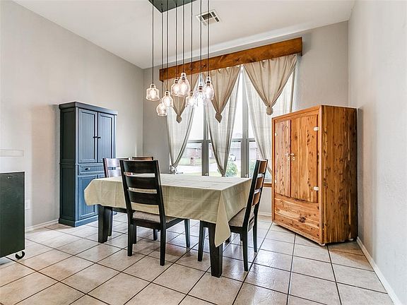 3rd image of 541 E Elder Ln
