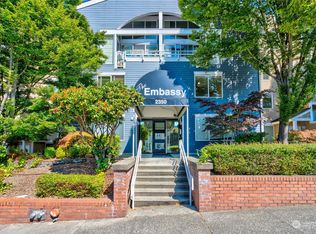 2350 10th Ave E APT 212, Seattle, WA 98102