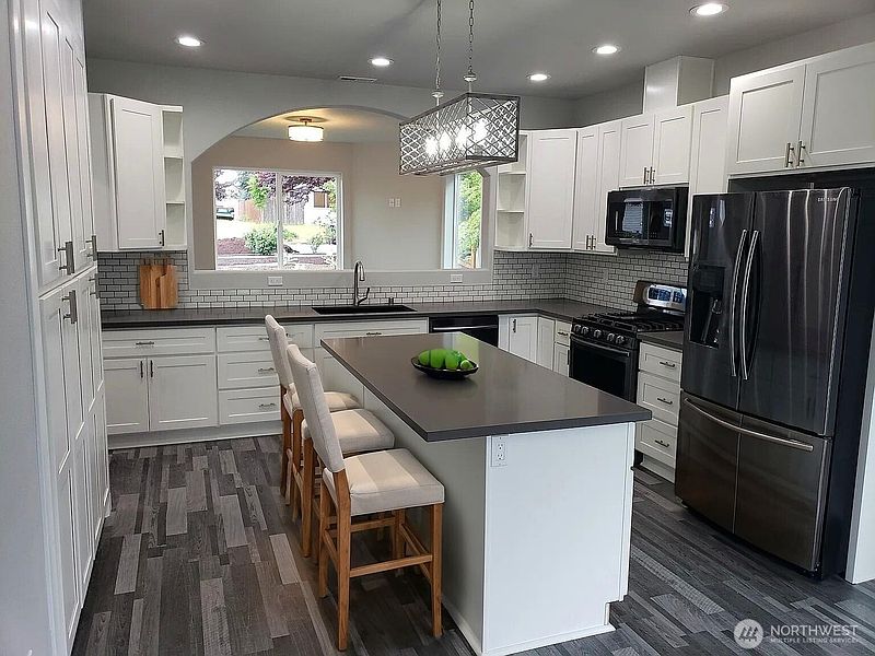 4th image of 866 S 85th Street