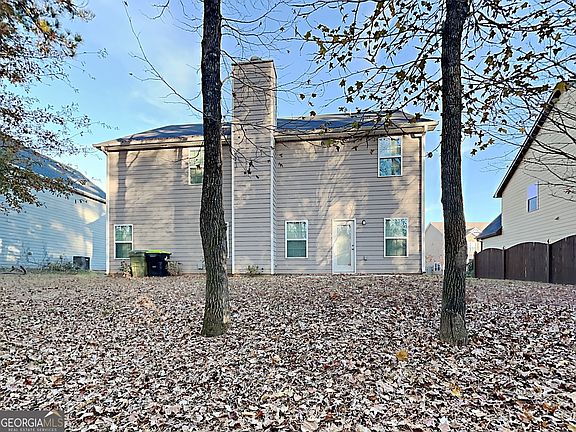2nd image of 337 Cliffhaven Cir
