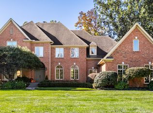 10356 High Grove Dr, Carmel, IN 46032