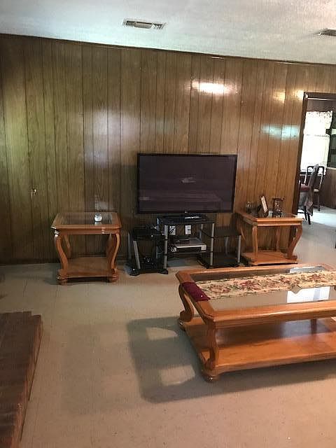 2nd image of 235 Churchill Cir