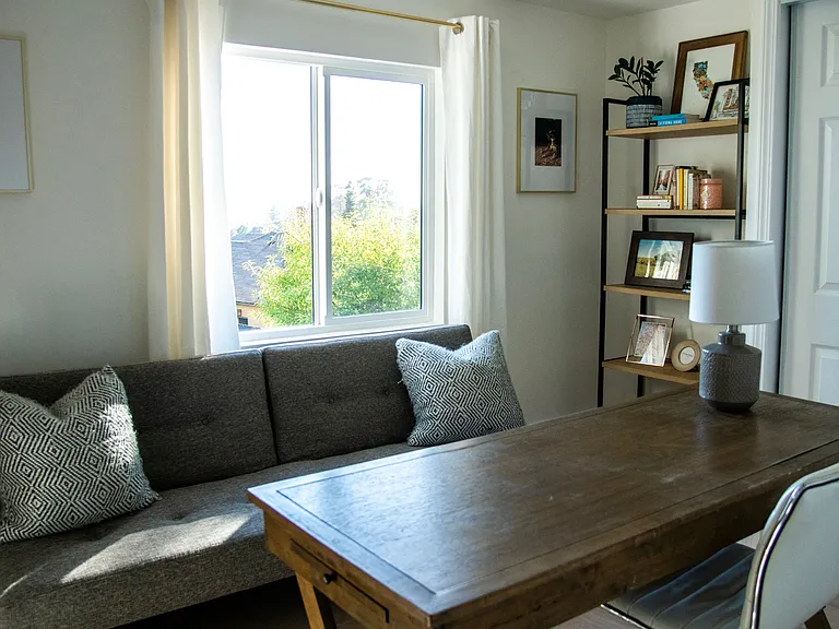 6055 Majestic Ave — Photo 22