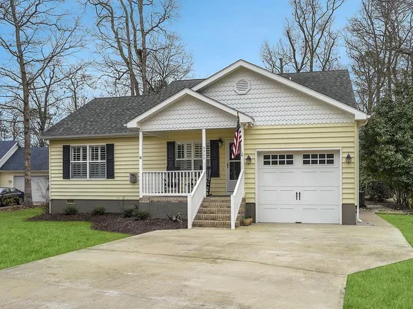 2325 Brigantine Blvd, Greenbackville, VA 23356