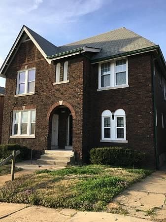 1st image of 3957 Fairview Ave #2W