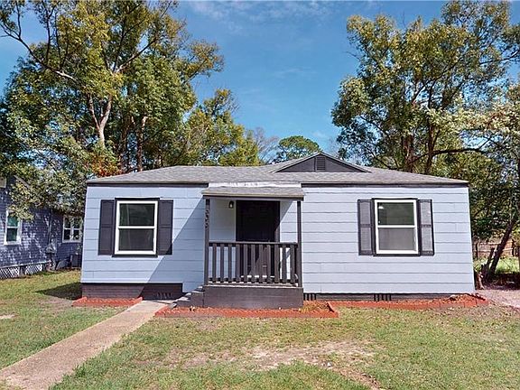 2nd image of 606 Shady Oak Dr