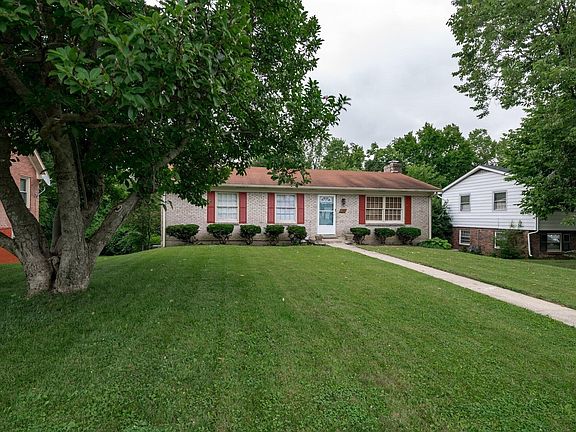 2nd image of 657 Bishop Dr