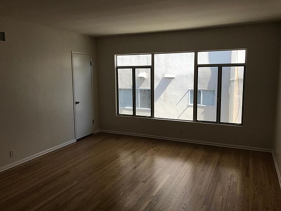3rd image of 357 S Elm Dr APT 6