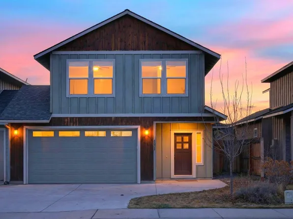 171 NW 29th St, Redmond, OR 97756