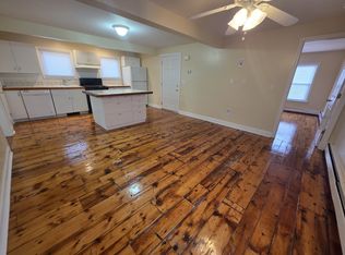 1673 State St #2A, Hamden, CT 06517