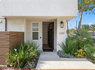 1237 Winslow Ln, Newport Beach, CA 92660