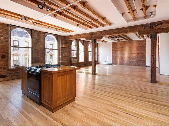 2nd image of 262 Mott St APT 4NW
