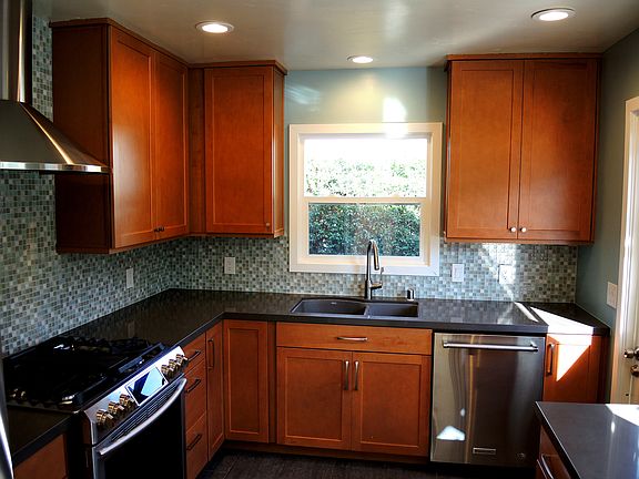 3rd image of 6365 Seaman St