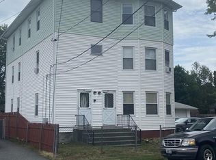 39 Booth Ave, Pawtucket, RI 02861