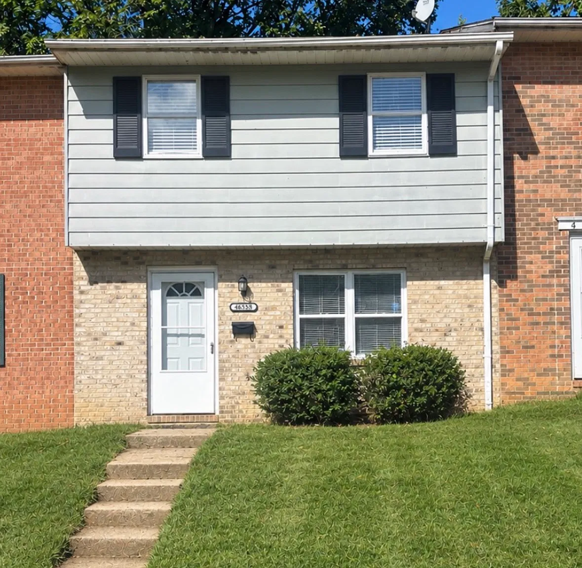 3 bed, 1.5 bath, 1200 sqft, $1,750 — Photo 1