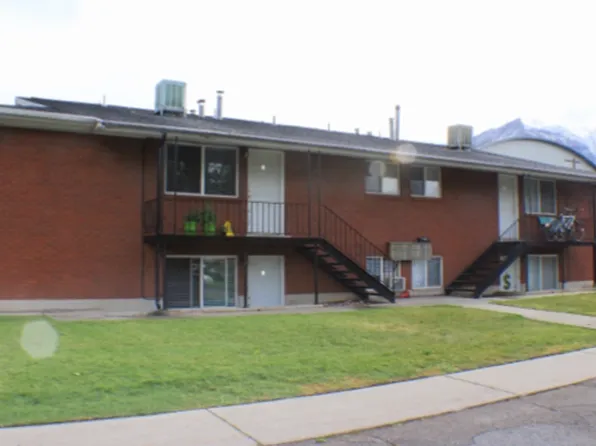 **Unit #__ 2-Bedroom Apartment Steps From Byu**, 25 E 900 N APT 7, Provo, UT 84604