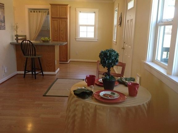 3rd image of 1008 S 21st St