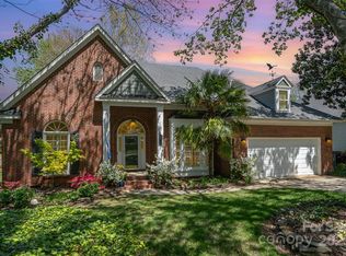 3813 Beauvista Dr, Charlotte, NC 28269