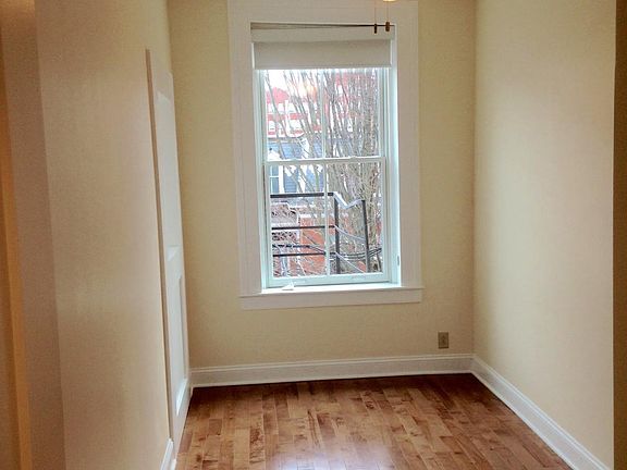 3rd image of 20 Saint Louis Pl APT 2