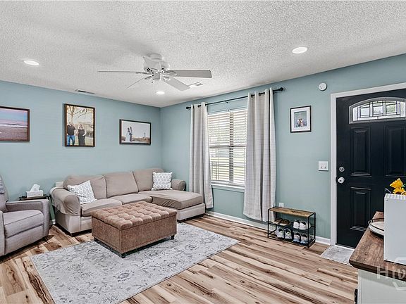 4th image of 439 Plantation Way