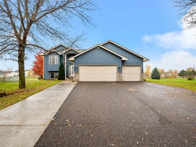 1576 Cedar Dr S, Cambridge, MN, 55008