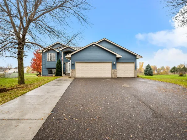 1576 Cedar Dr S, Cambridge, MN 55008
