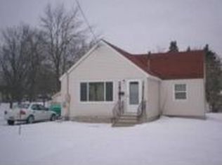 211 9th Ave SE, Waseca, MN 56093