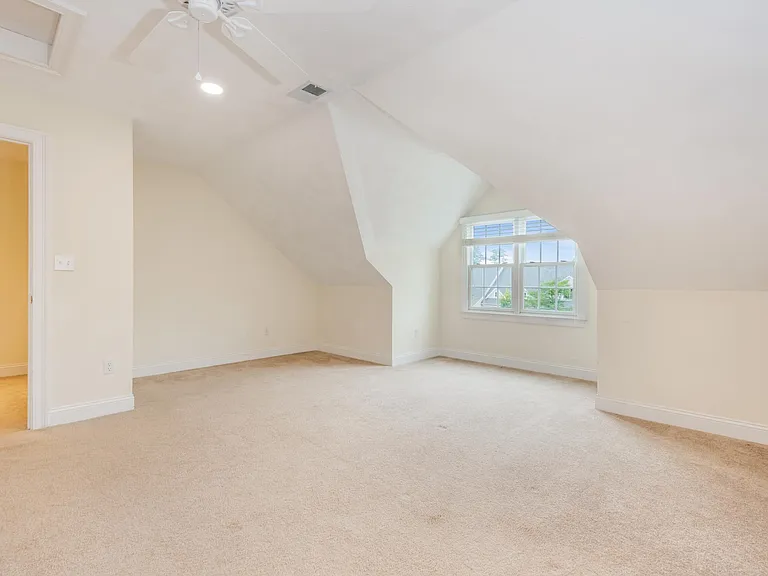 10 Charnstaffe Ln #301 — Photo 22
