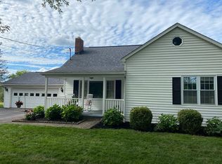 11416 Hunts Corners Rd, Akron, NY 14001